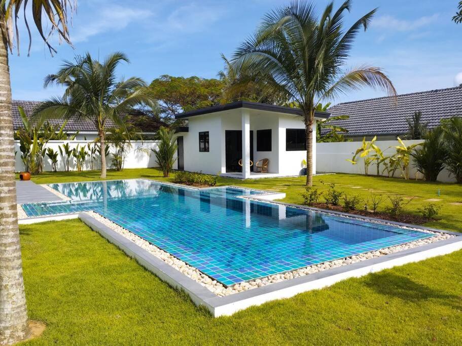 Bungalow Khao Lak Esterno foto